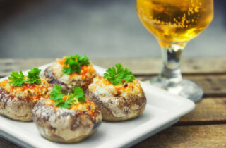 Vleeschwaar vleeswaren recept amuse champignons gekookte ham roomkaas