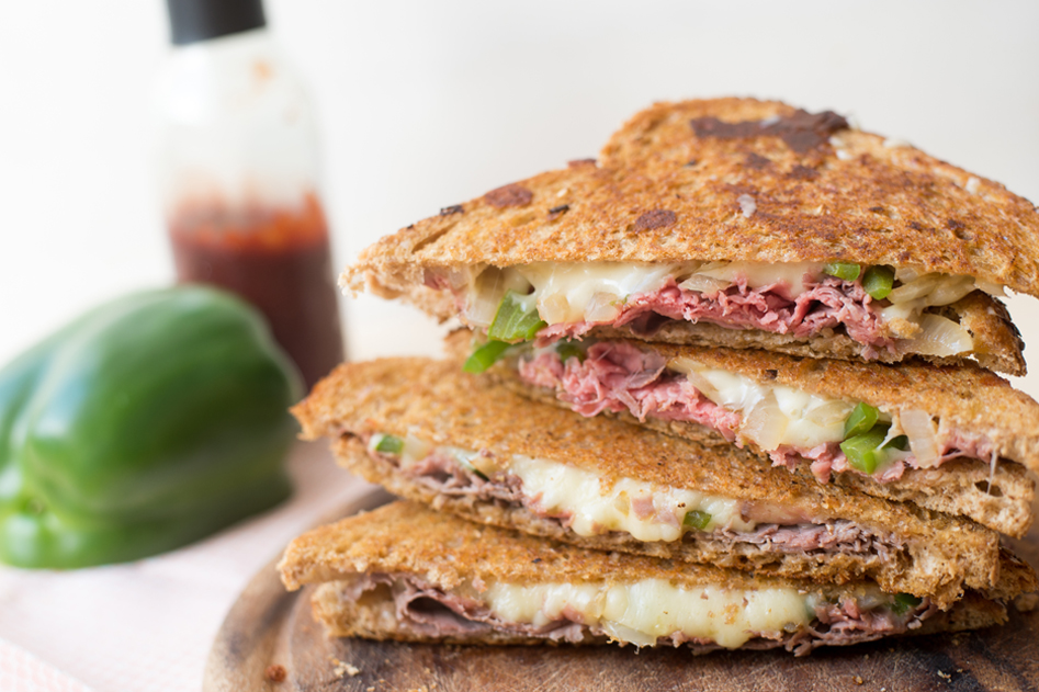 Vleeschwaar philly cheese steak tosti rosbief vleeswaren ohmyfoodness sabine koning recept